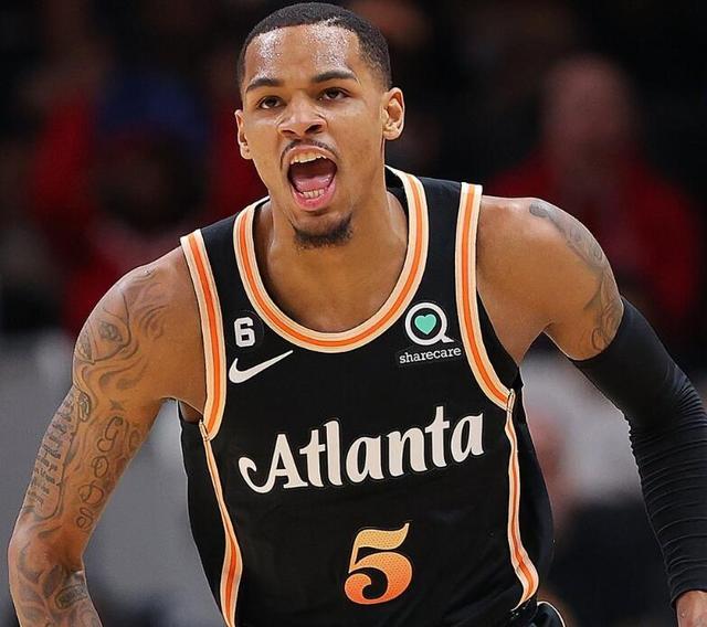 一位是防守 一位是防守