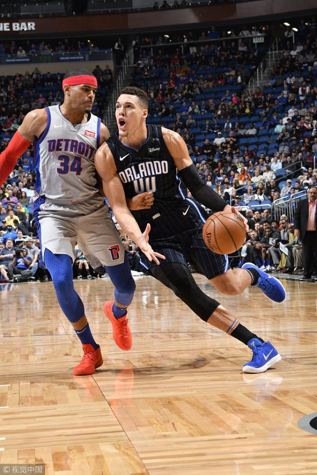 评奖往往兼 评奖往往兼